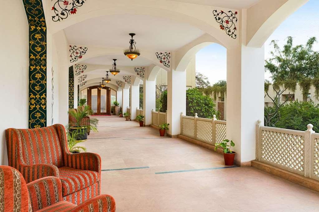 Hotel Ramada By Wyndham Jaipur Jaisinghpura Einrichtungen foto