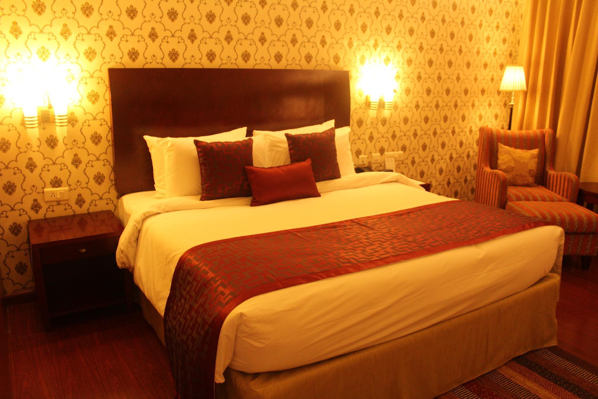 Hotel Ramada By Wyndham Jaipur Jaisinghpura Exterior foto